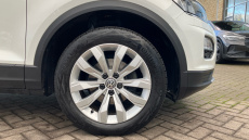 Volkswagen T-Roc 1.0 TSI SE 5dr Petrol Hatchback